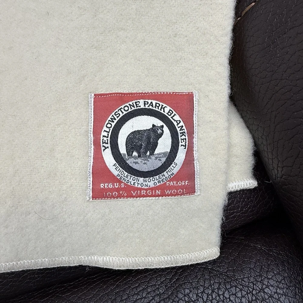 VTG Pendleton Yellowstone Park Blanket 100% Virgin Wool Ivory Striped 86
